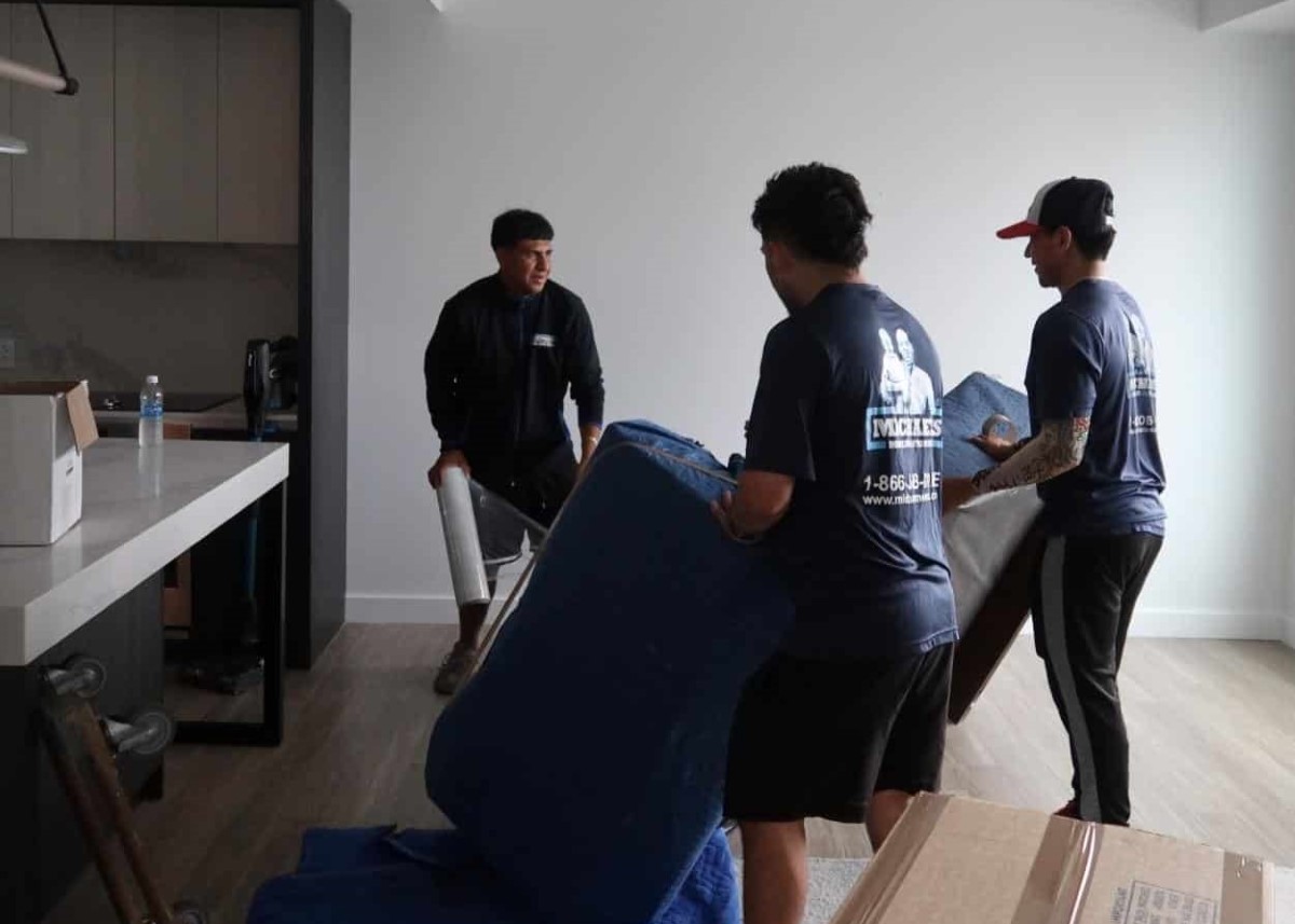 Walpole MA Oversized Heavy Items Movers